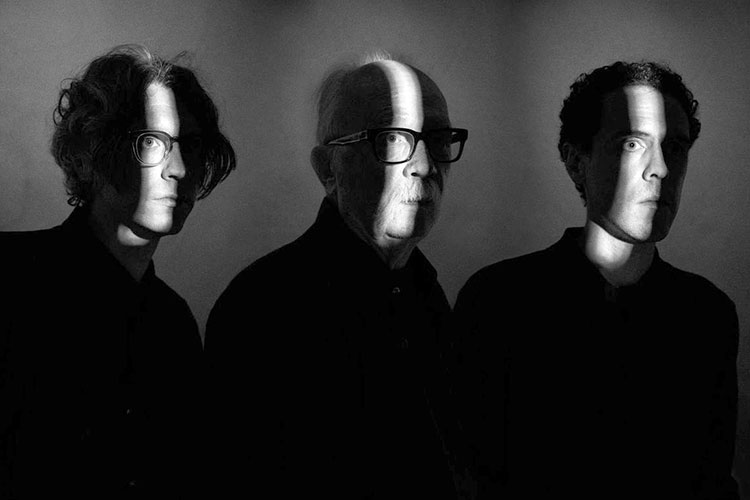 John Carpenter publicará en octubre la banda sonora de “Firestarter”