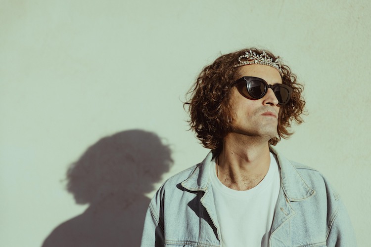 Estrenamos "La Guerra Pop", el nuevo single de Xebi SF