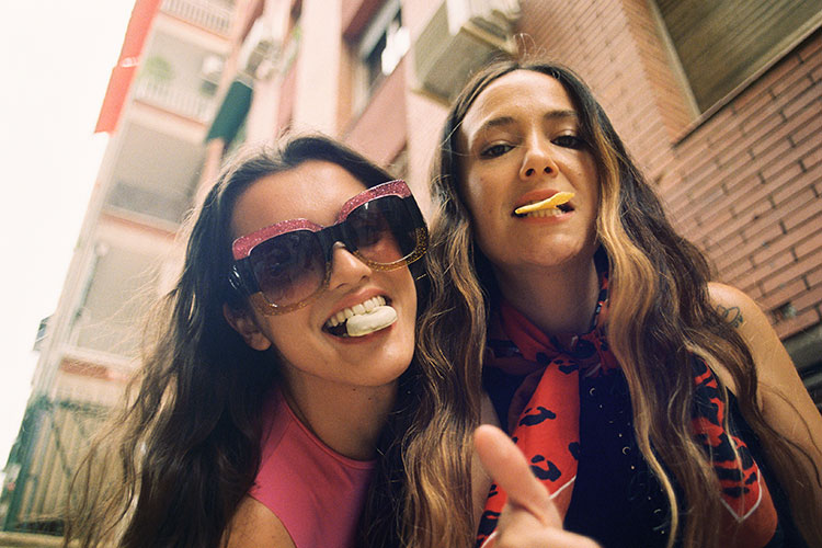 Rigoberta Bandini y Amaia vuelven a la infancia en “Así bailaba”