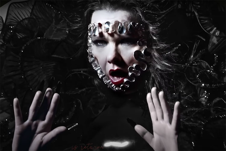 Björk junto con Shygirl y Sega Bodega en un remix de “Ovule”