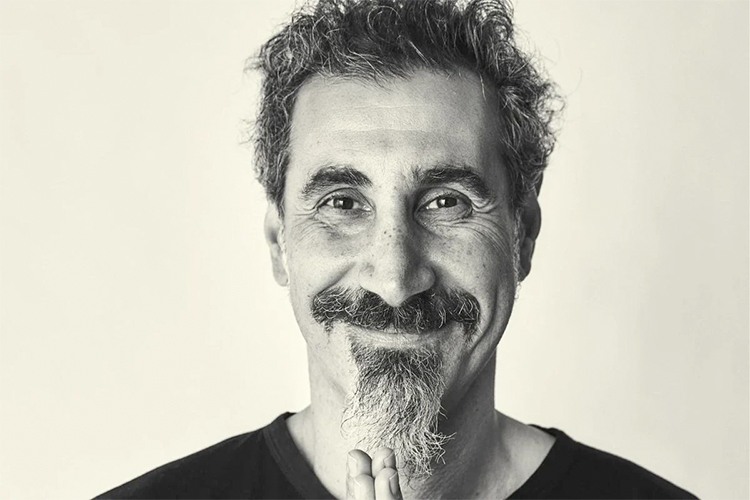 Serj Tankian insinúa la vuelta de System Of A Down el año que viene