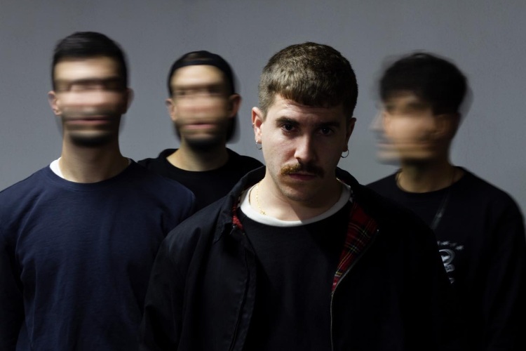 “Somos una banda con mucha fuerza en directo que trata de llevar esa fuerza a los discos”