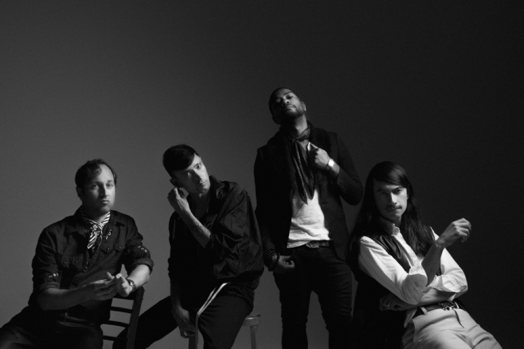 Algiers colaboran con Samuel T. Herring en “I Can't Stand It”