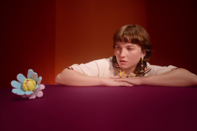 Ísadóra, la hija de Björk, comparte su primer tema en solitario