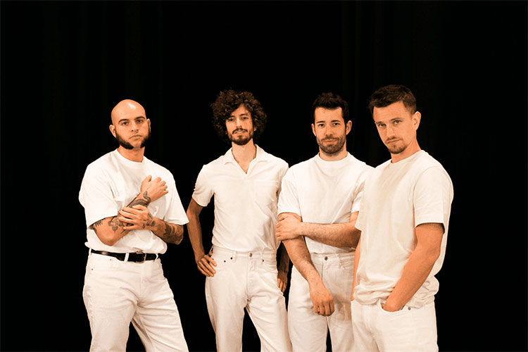 Medalla homenajean a los perdedores en “Himno para la derrota”