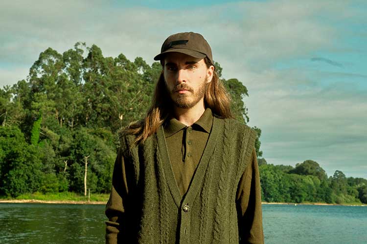 “Terrícola”, la cara más introspectiva y relajada de Carlos Ares