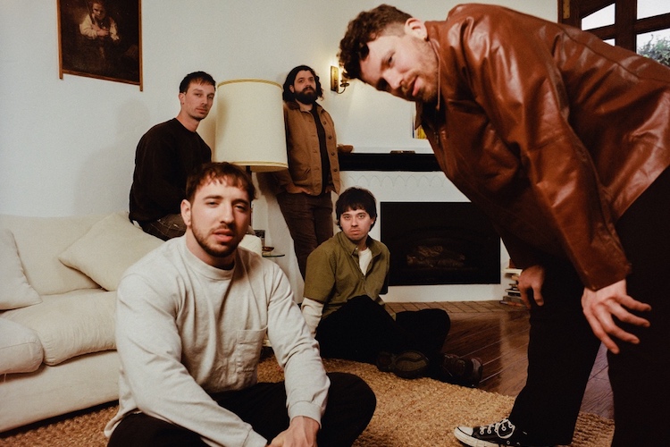 Citizen vuelven con su cara más pop en “If You're Lonely”