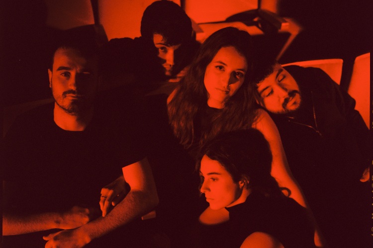 “Egiten ari ginenak ez zuela ezertarako balio pentsatzera iritsi gara, baina bistan da, balio du”