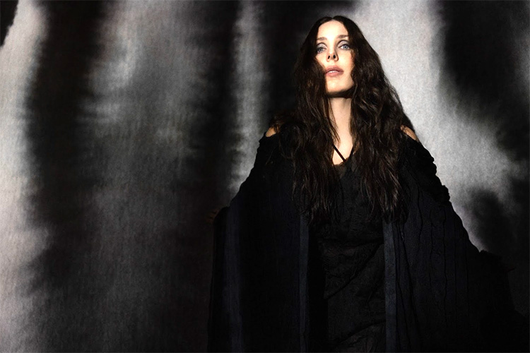 Chelsea Wolfe publica “Dusk”, con producción de David Sitek
