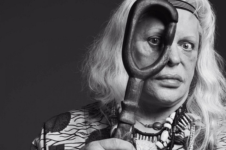 Llega “No Binarix”, las memorias de Genesis P-Orridge