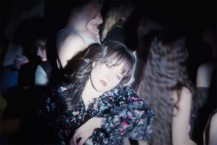 Estrenamos el tráiler de “La bestia en la jungla” de Patric Chiha