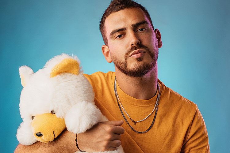 “Soy un niño jugando a ser adulto”