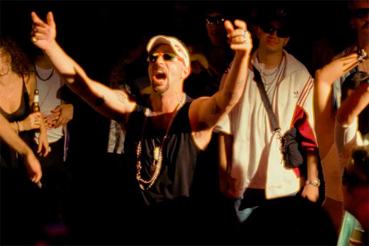 Boyanka Kostova reviven los 2000 con “ItaloFeira”