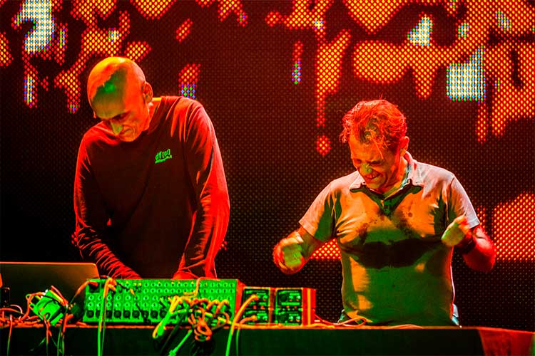 Esplendor Geométrico, fin de semana en Barcelona y Valencia