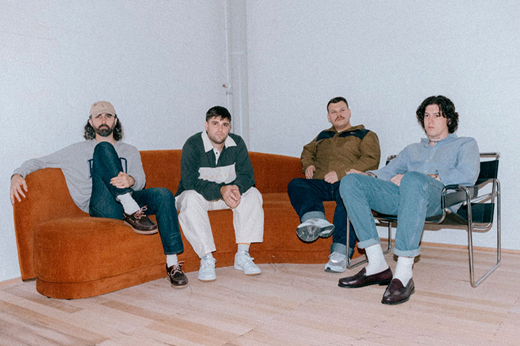 El cantante de Trophy Eyes causa una grave lesión a una chica por accidente