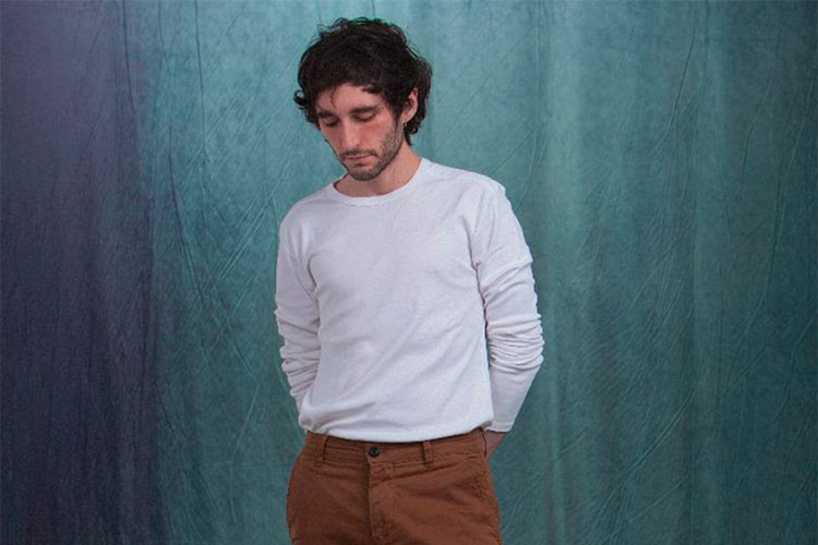 “En mis proyectos anteriores he escrito desde el yo, ahora mezclo el yo con el nosotros”