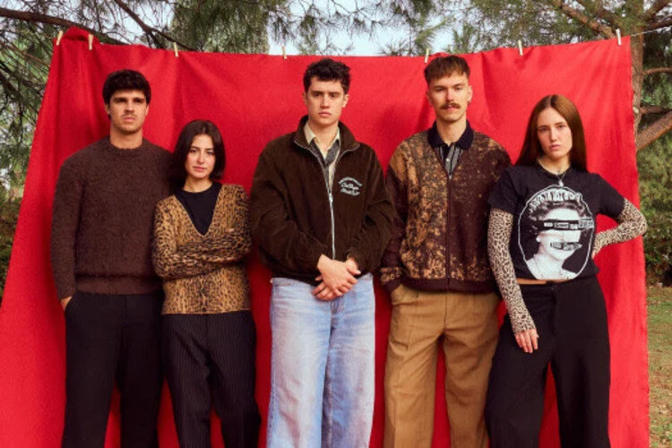 “El sueño de Dios”, single con alma noventas de Vicente Calderón