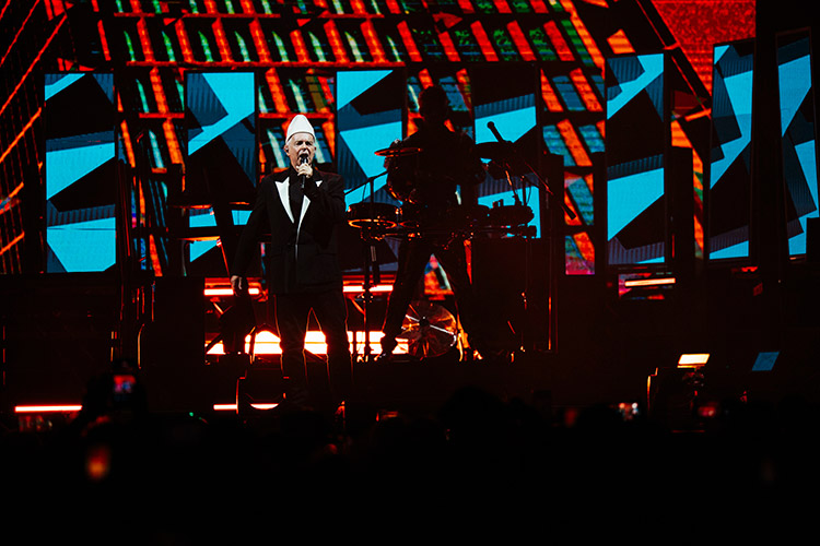 Entre robots rosas y hits eternos