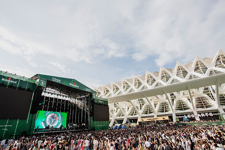 Heineken® te hace pasarlo bien con la música en vivo bajo su lema “Piensa en Verde”