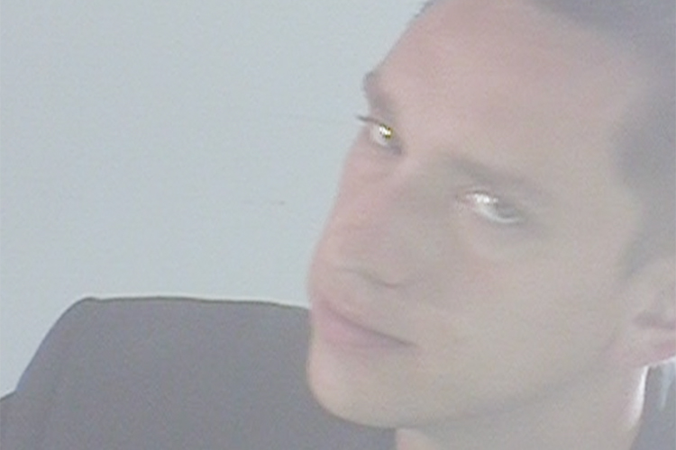 Oliver Sim (The xx) vuelve con nuevo material en solitario