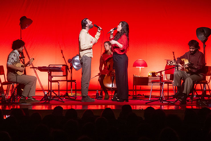 ¡Qué buen invento la música!