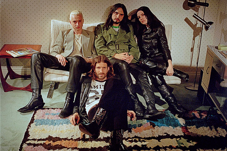 "Cada vez tenemos menos prejuicios"