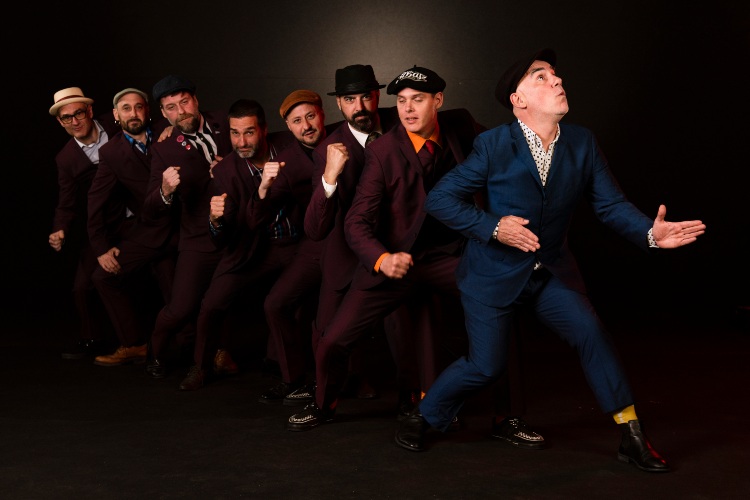 “El Reggae si te atrapa no te suelta y el escenario, si lo disfrutas, también es difícil de dejar”