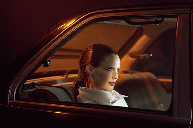 Anna Calvi y Perfume Genius versionan “I See A Darkness”