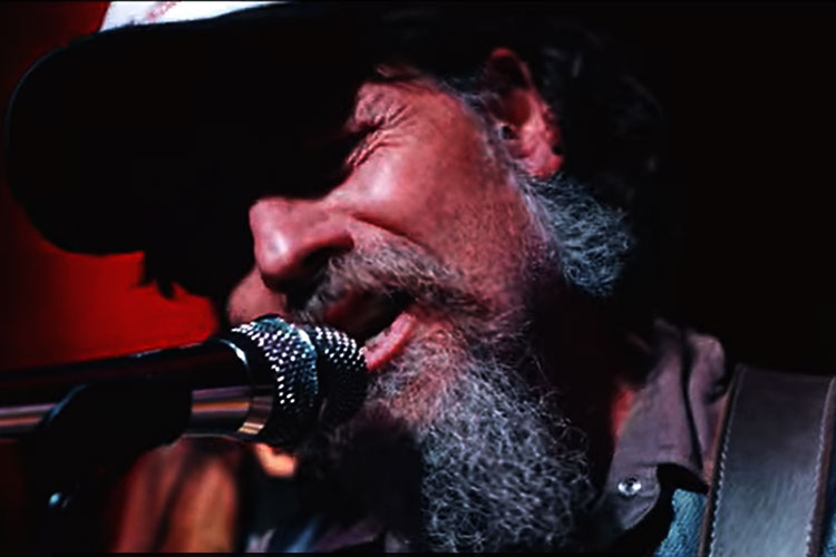 Greasy Belly publican su nuevo disco, “Lookin' For A Roll”