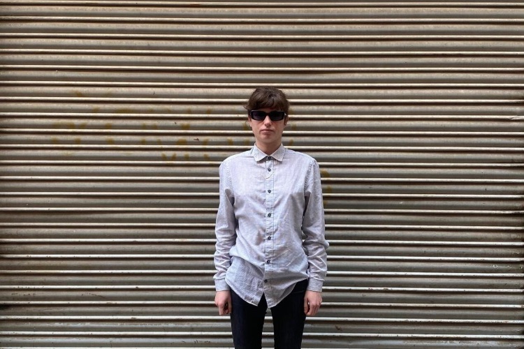 Srta. Trueno Negro presenta single con J de Los Planetas