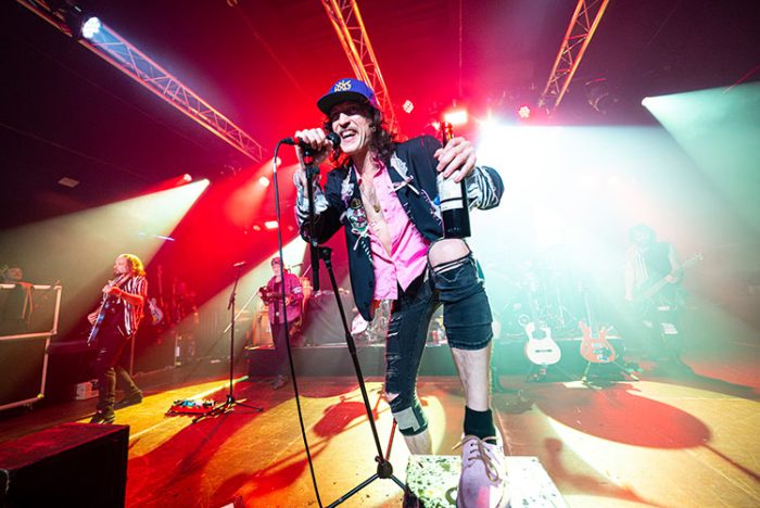 Gogol Bordello desata el caos festivo en su Live on KEXP