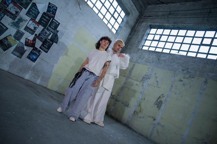 Montedapena se une a Platerías para publicar “Me tiré a un facha”