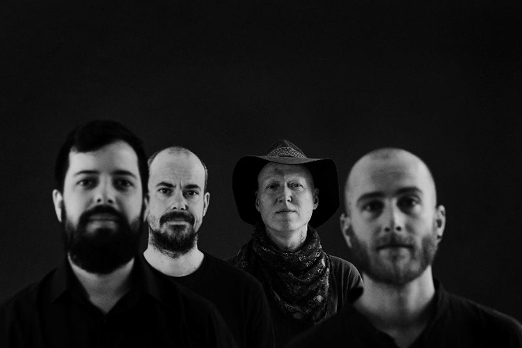 “Sangre de Muérdago es un proyecto muy personal, aunque lo sienta muy universal”