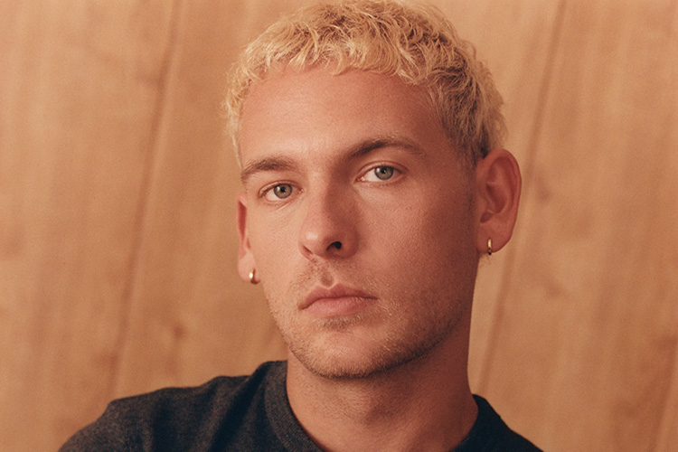 “Los temas que más me han funcionado han sido los que he escrito en épocas no tan buenas”