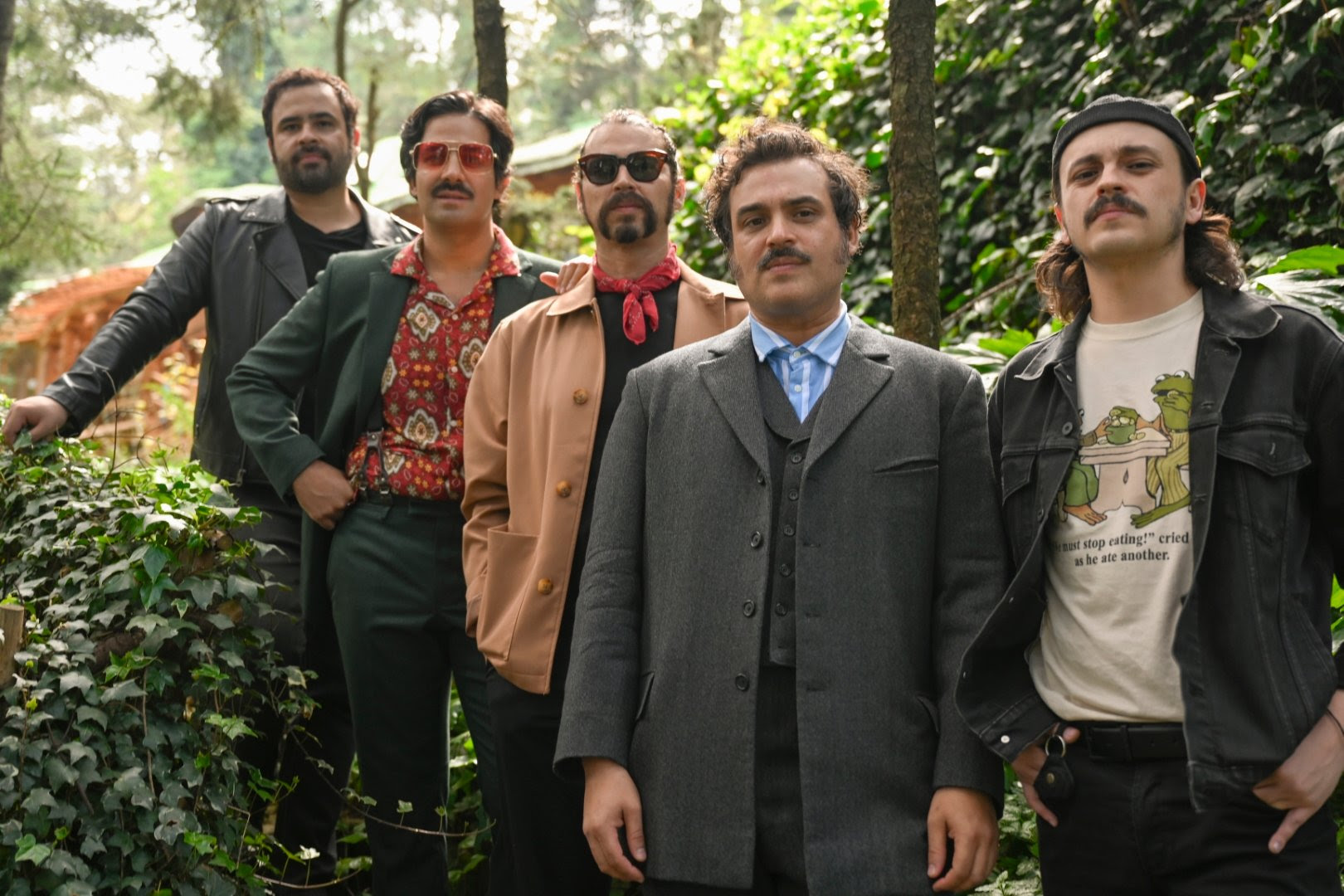 Enjambre presenta “Vivos”, single previo a la salida de su álbum Daños Luz.