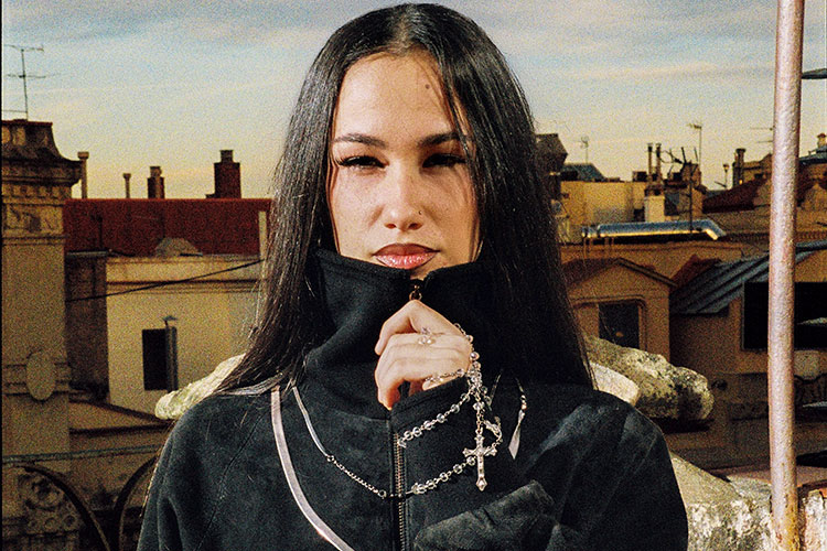 “Agarrarse al pasado es una condena”