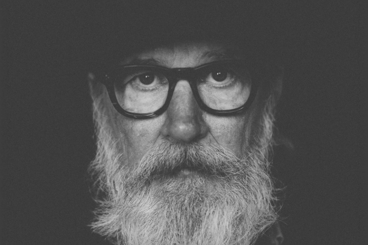 Lambchop cuentan con Bon Iver al banjo en “Weakened”