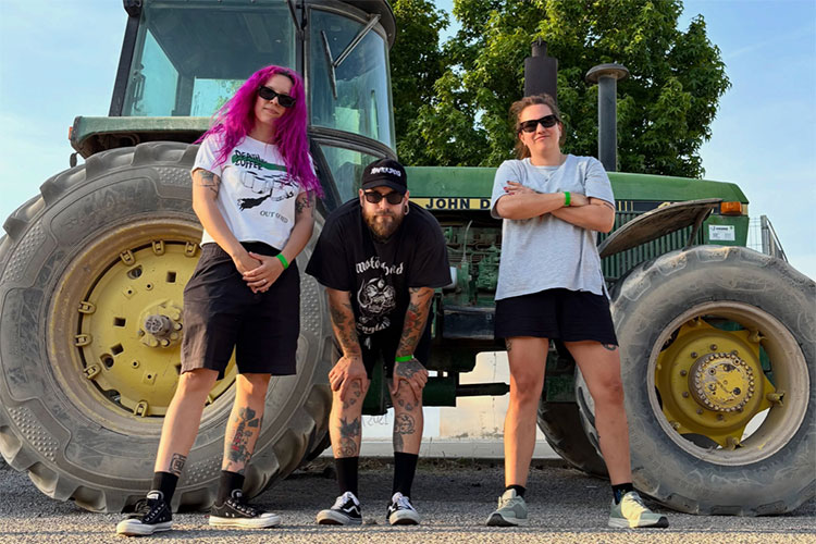 “Las chicas de las bandas tenemos que hacer piña, reconocernos como referentes”