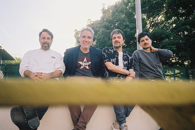 “Es importante que haya diversión y desdramatización en el rocanrol”